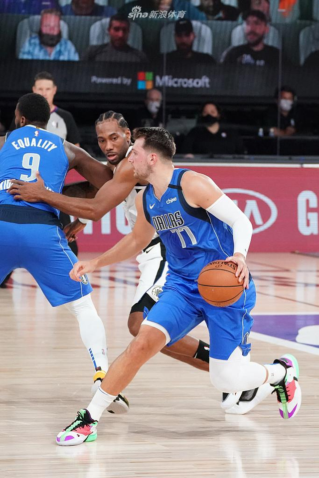 还是与年轻 还是与年轻