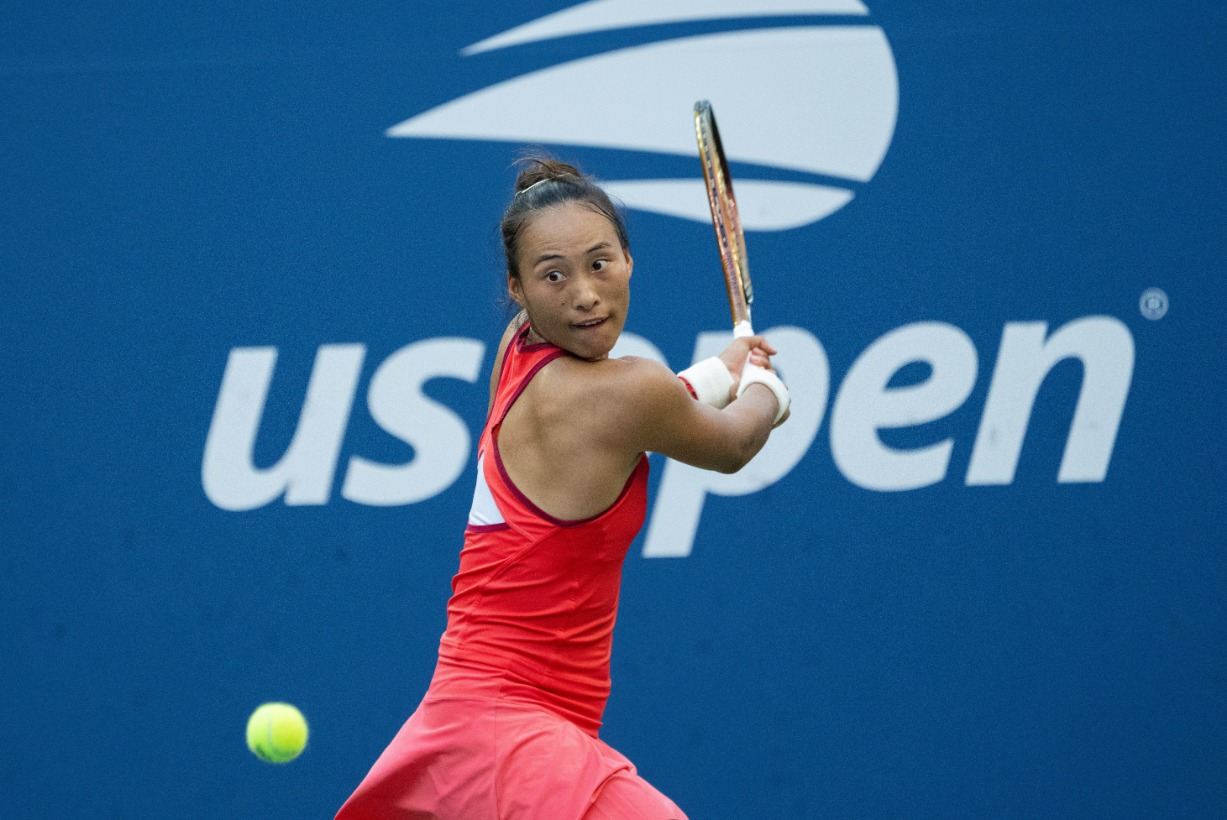 全场气氛紧 全场气氛紧